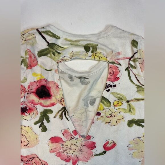 Chaser All Over Print Floral Sweatshirt Women Medium Open Back NWT - Picture 3 of 6